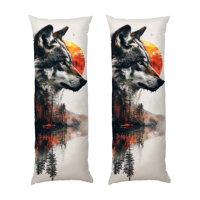 На фоні сонця Лісовий вовк Forest wolf Against the background of the sun