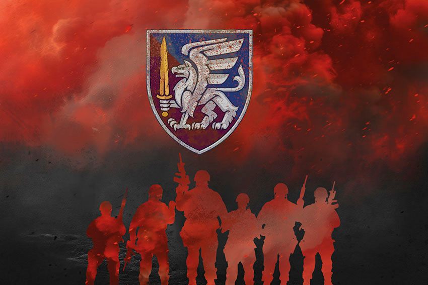 Прапор 81 окремої аеромобільної Слобожанської бригади (81 ОАеМБр) ДШВ ЗСУ Воїни світла червоно чорний