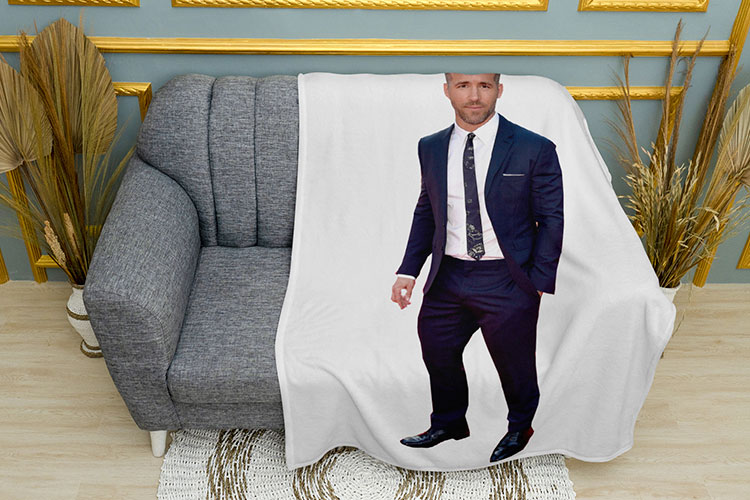 Райан Рейнольдс Білий фон Ryan Reynolds White background