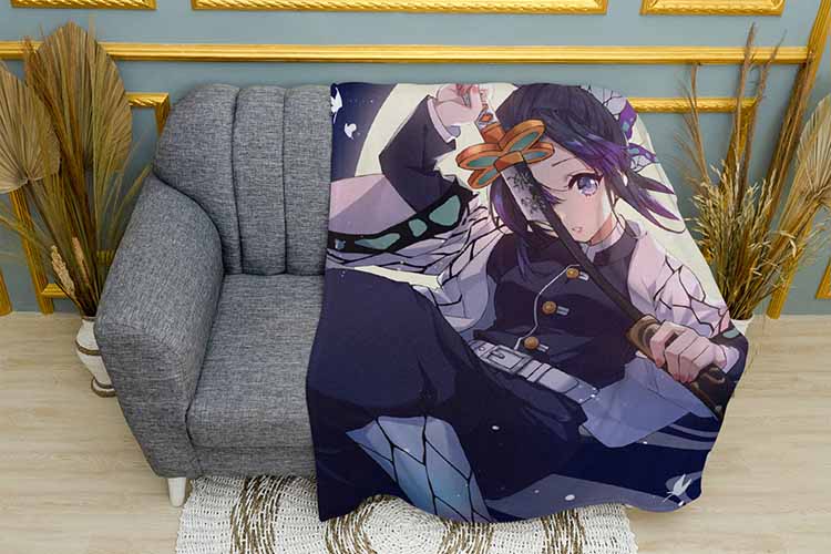 Шинобу Кочо з мечем Клинок який знищує демонів Shinobu Kochо with a sword Demon Slayer