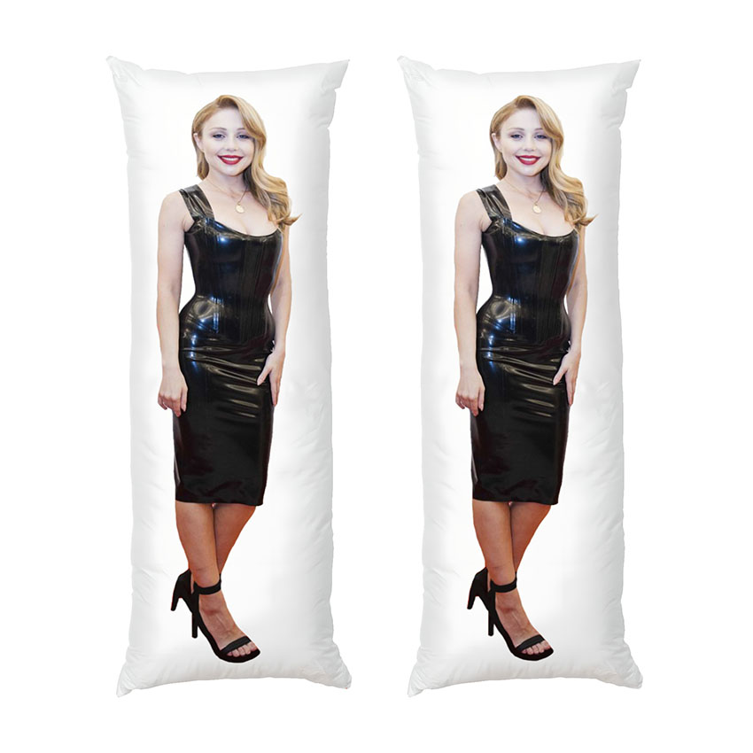 Тіна Кароль у чорній сукні Tina Karol in a black dress