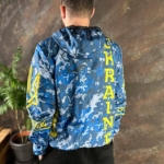kurtka-vitrovka-cholovicha-rozliuchena-vyshyvanka-synia.jpg