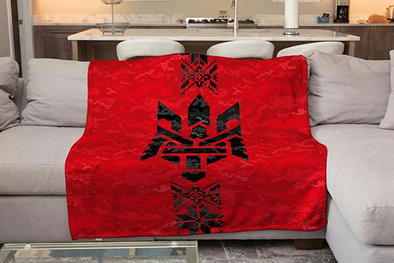 Плед «УПА. Піксель» червоний