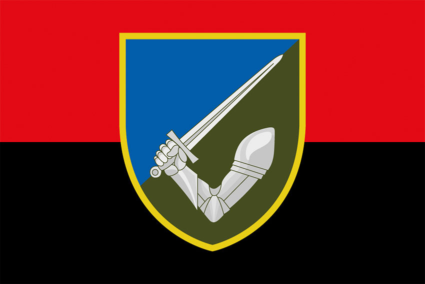 Прапор 117 окремої механізованої бригади (117 ОМБр) ЗСУ червоно-чорний