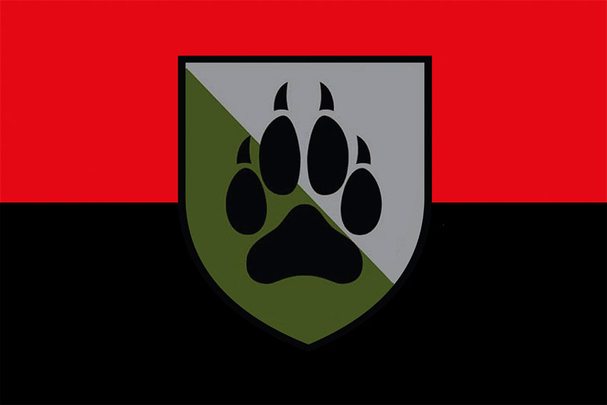 Прапор 118 окремої механізованої бригади (118 ОМБр) СВ ЗСУ червоно-чорний