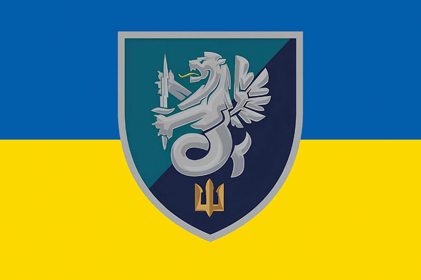 Прапор 37 окремої бригади морської піхоти (37 ОБрМП) ВМС України синьо-жовтий